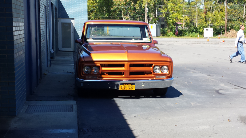 Illustration for article titled C10(?) Restomod Spotted In The Wild